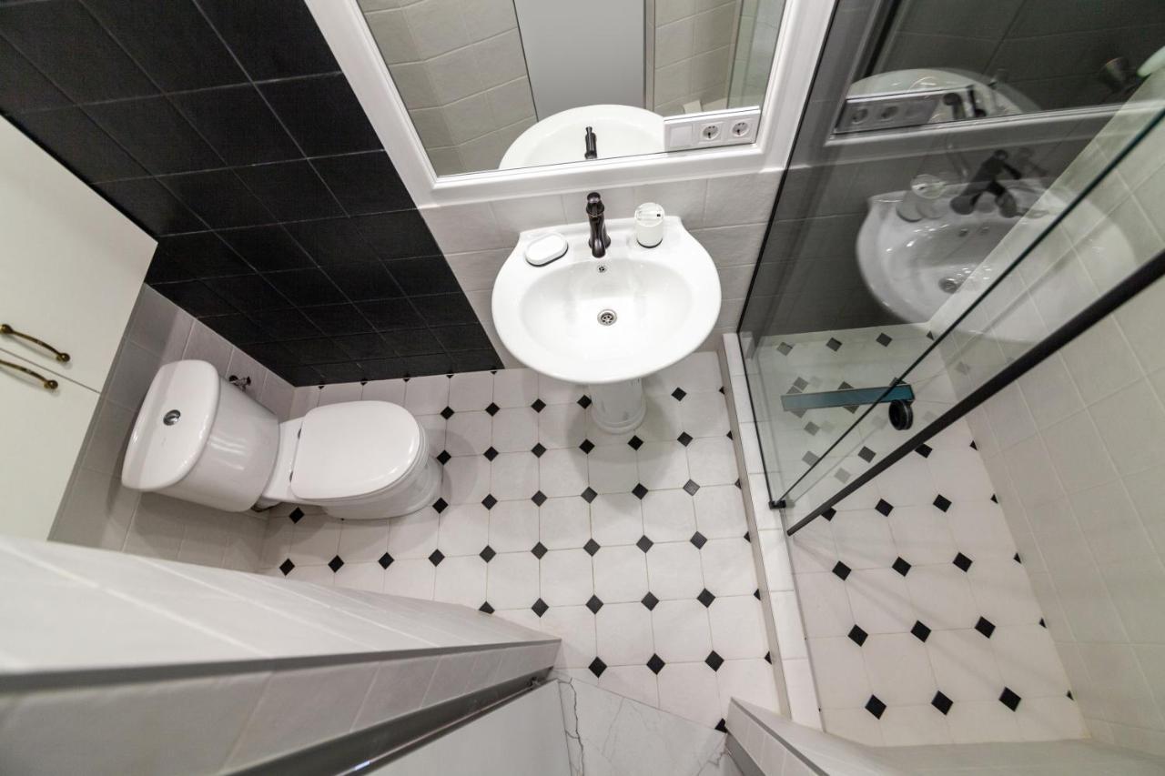 Apartment 39 Svobody Avenue Lviv Exterior foto